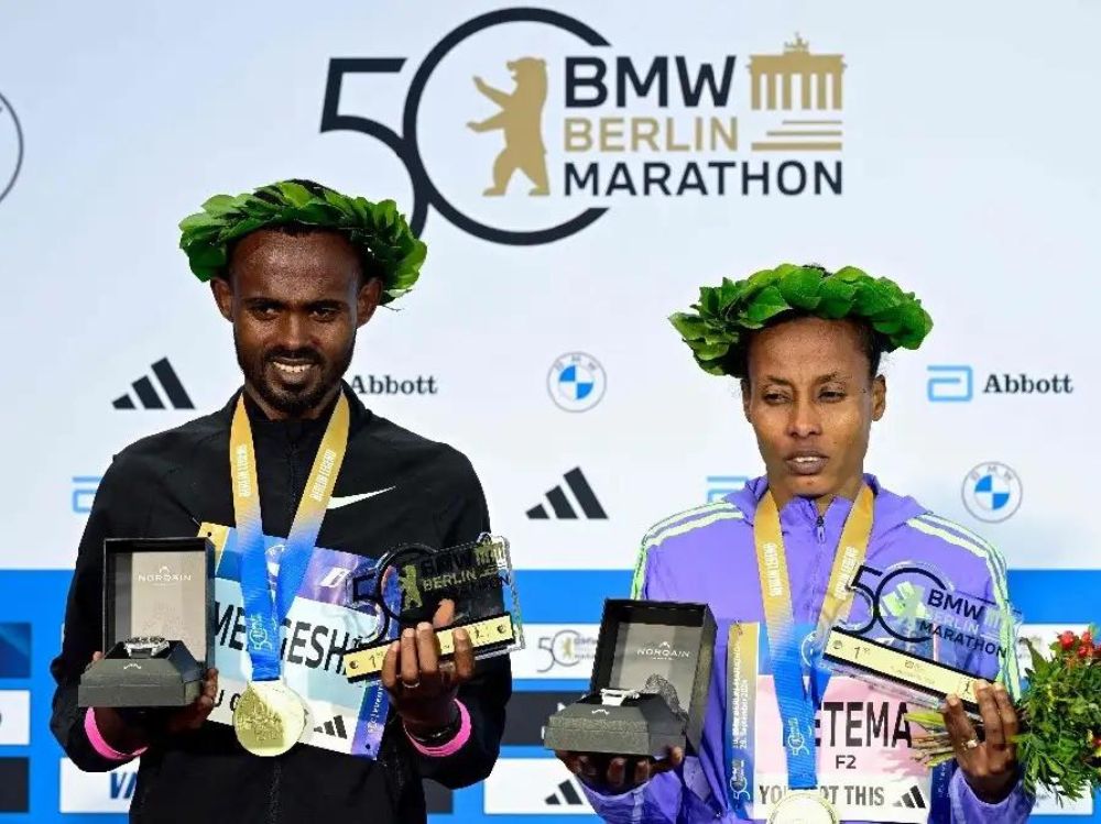 Fhinix_Mengesha y Ketema reinan el Maratón de Berlín Doblete etíope en el 50 aniversario.